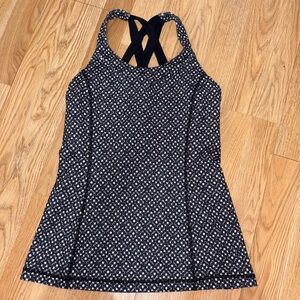 -Lululemon Enhearten Tanktop